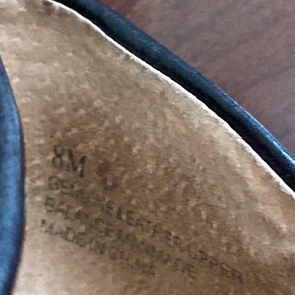 Halogen Black Leather Pointed Toe Slip On Flat Shoes Size 8 - Picture 8 of 14